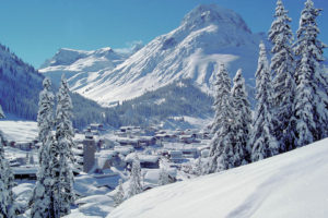 Lech Panorama im Winter