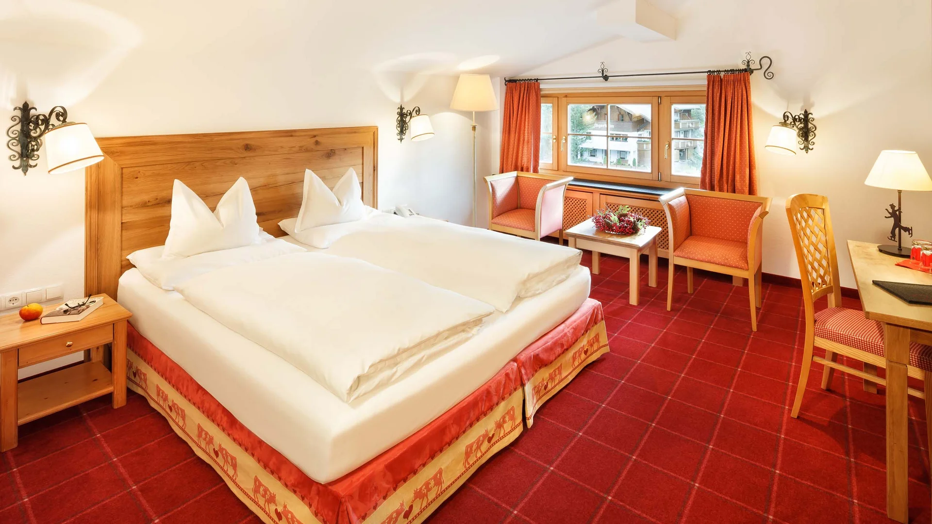 Zimmer & Suiten Hotel Lech am Arlberg | b’sundrige Erholungsjuwelen Zimmer & Suiten Hotel Lech am Arlberg | b’sundrige Erholungsjuwelen