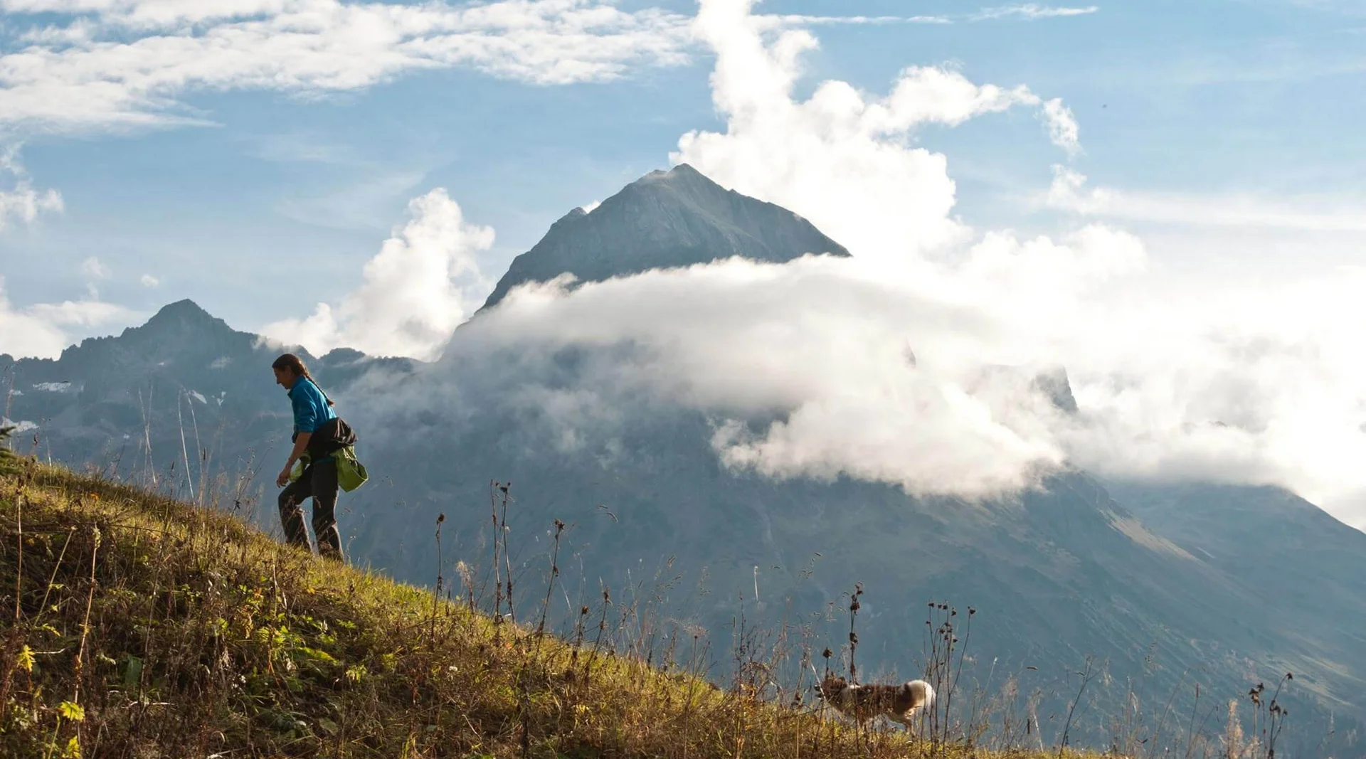 Wanderurlaub am Arlberg | Hotel Lech in Lech: Sehr b’sundrig. Wanderurlaub am Arlberg | Hotel Lech in Lech: Sehr b’sundrig.